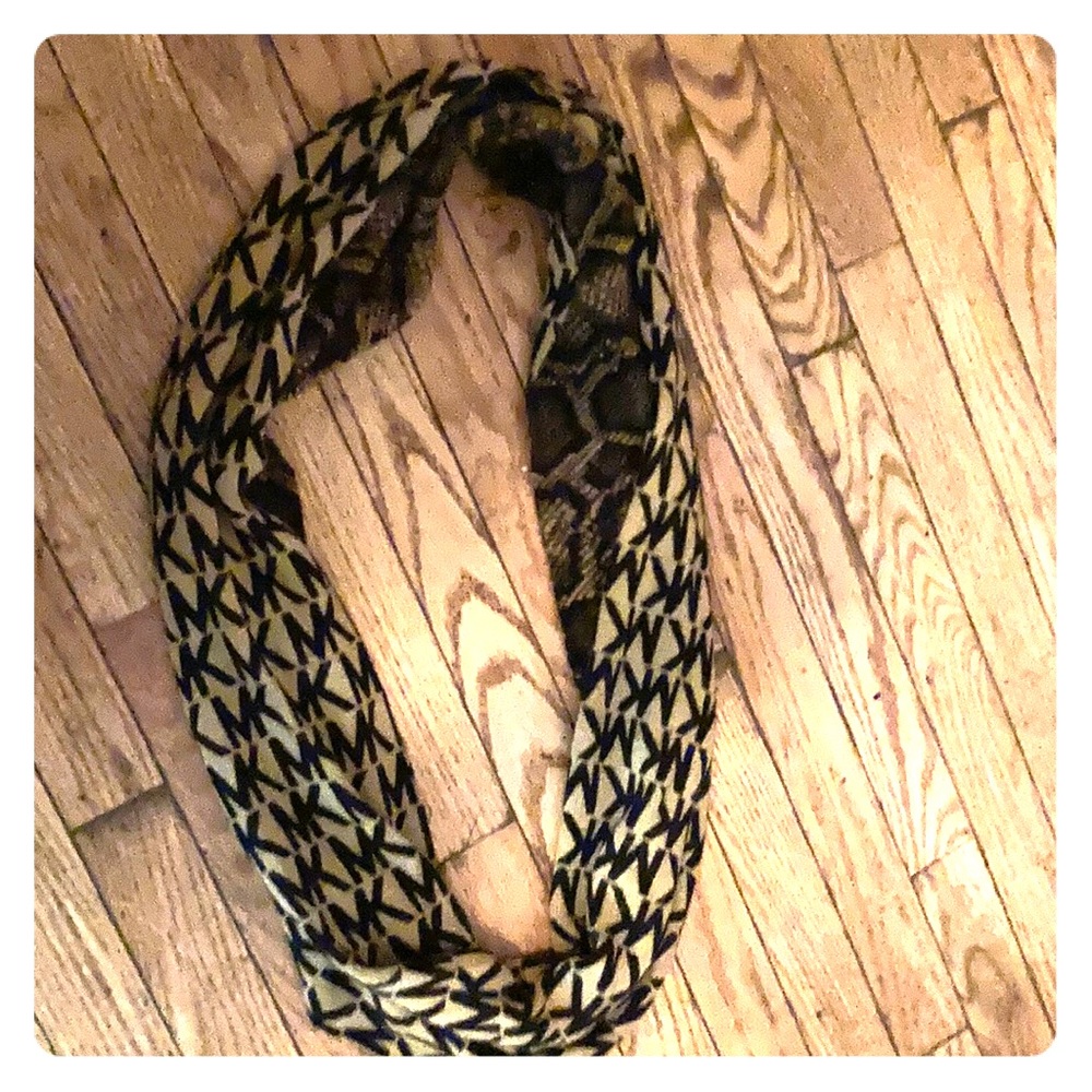 Barely used MK infinity scarf